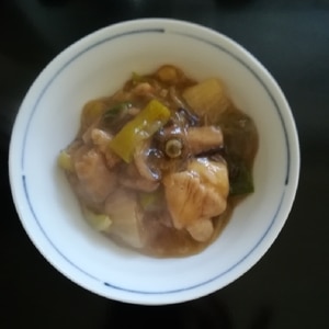 中華丼(豚肉、玉ねぎ、人参、きくらげ、いんげん)
